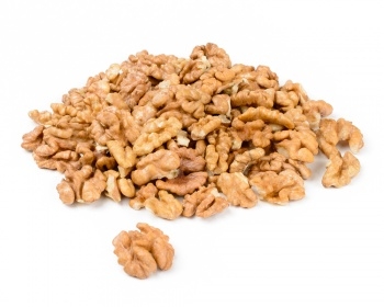 Грецкий орех очищенный (о/ч) половинки 500 гр Грецкий орех очищенный (о/ч) половинки 500 гр