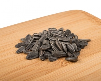 Семечки подсолнечника неочищенные 500 гр Семечки подсолнечника неочищенные 500 гр